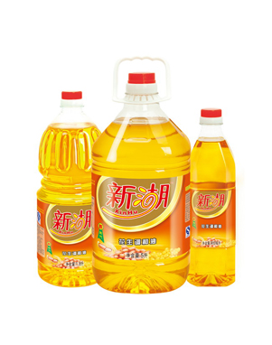 食用油灌裝機(jī)回首艱苦過(guò)去，展望美好未來(lái)