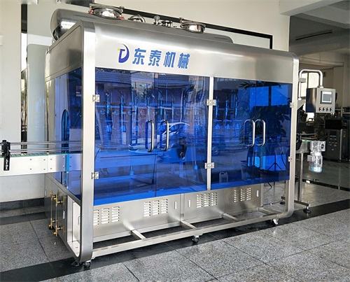 年終慶典，全自動(dòng)食用油灌裝機(jī)紅毯走秀